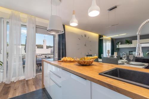 Trogir Apartment | Family-Friendly Stay at Apartman Tragos - Rated 9.9/10