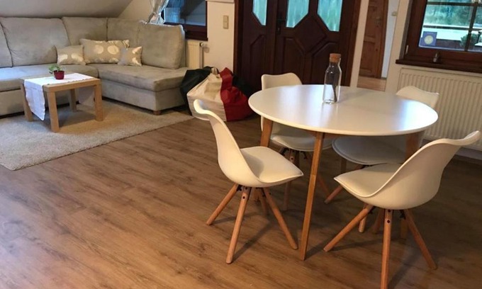 Prostredni Lanov Apartment | Pet-Friendly Retreat: Apartman U Hřiště Krkonoše