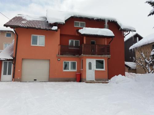 Kupres Apartment | Family-Friendly Retreat at Apartman Vesna - Rated 9.9/10