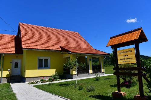Saborsko Apartment | Guest Rated 9.7! Beachfront Apartman Vito Saborsko
