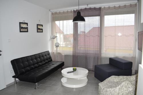 Vukovar Apartment | Highly Rated Apartman WALKOW: Perfect for Families
