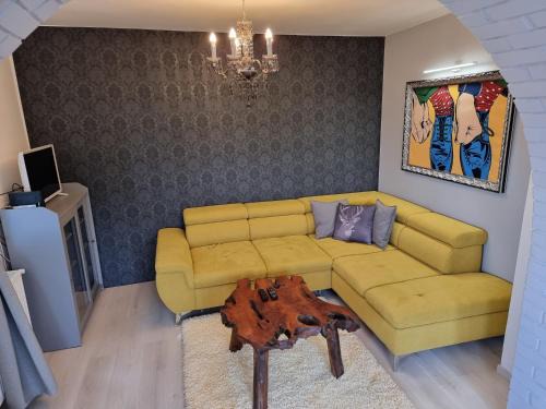 Pecs Apartment | Family-Friendly Apartment for 2-6 Guests with Pool Access