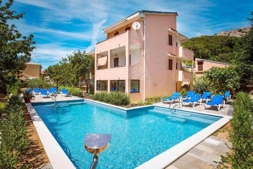 Jurandvor Apartment | Relax at Apartmani Ana Juranić: Family-Friendly Retreat
