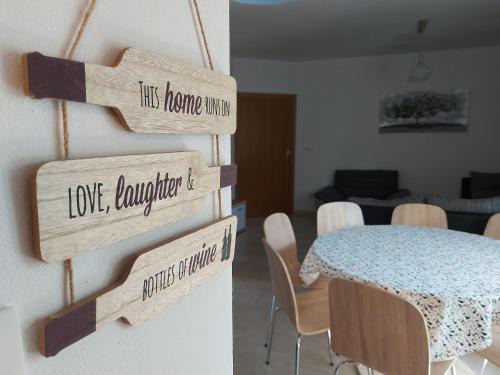 Razanac Apartment | Discover Apartmani Ciprijan: 4-Star Family-Friendly Retreat