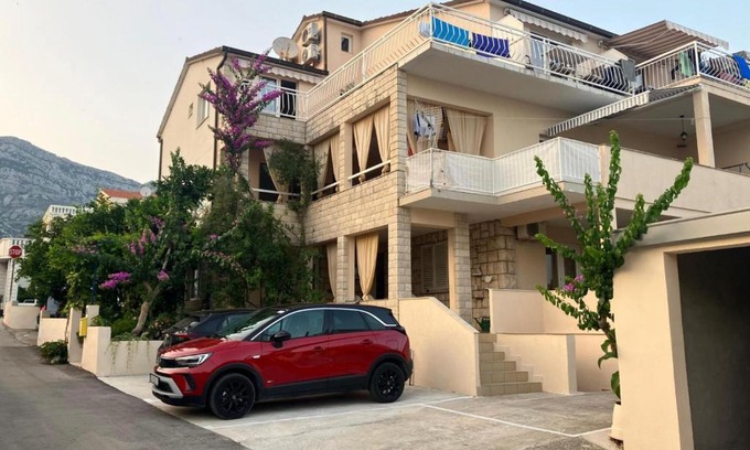 Orebic House | Apartmani Fani 2 min walking from sea