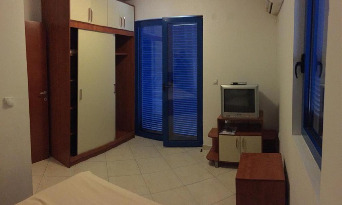 Rozino Apartment | Budget-Friendly Stay at Apartmani Mainski put 39