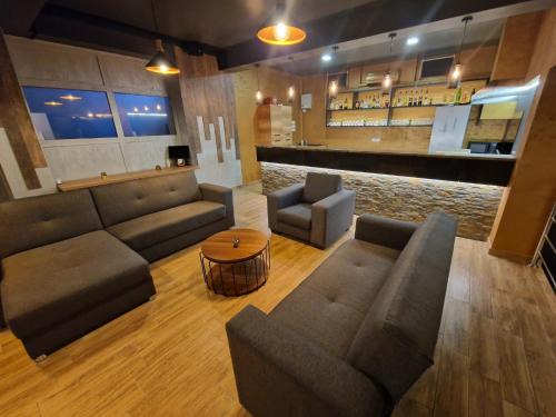 Nova Gradiska Apartment | Budget-Friendly Apartmani New York with Breakfast & Dining