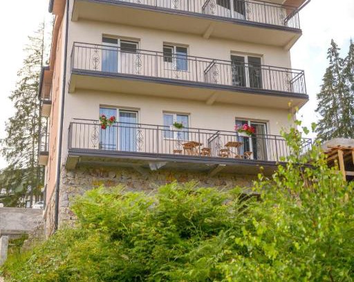 Brdo Apartment | Exceptional Stay at Apartmani Rvović: Child-Friendly Haven