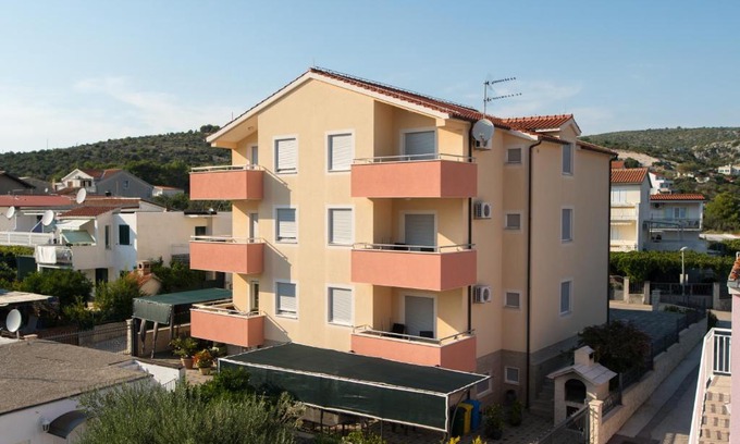 Podglavica Apartment | Top-Rated Apartmani Sandra - Ideal for Families
