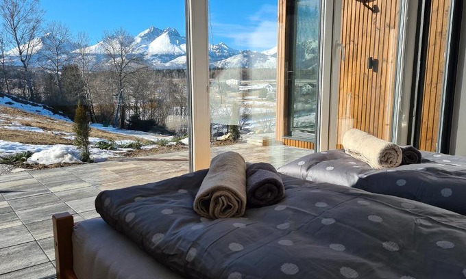 Mlynceky Apartment | Top-Rated Apartmany Tatrio: Family & Pet Friendly Retreat