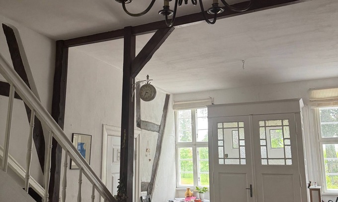 Wardow Apartment | Apartment 'Lemon Attic' with Shared Terrace, Shared Garden and Wi-Fi