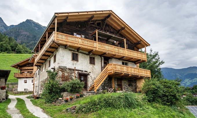 San Martino in Passiria Apartment | Inviting Apartment 'Bergchalet Lanthalerhof' with Garden View
