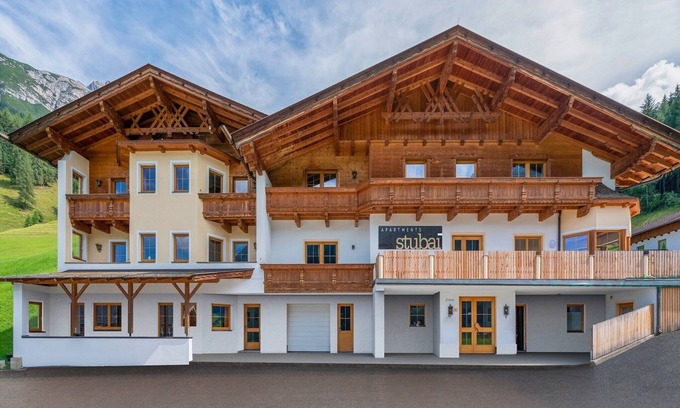 Neustift Im Stubaital Apartment | Cozy Apartment in Stubai Valley with Ski Room & Pet Friendly