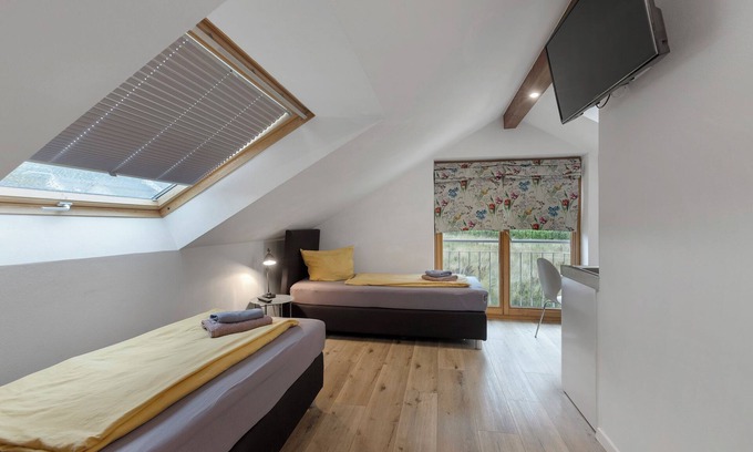 Radolfzell am Bodensee Apartment | Apartment 'Bergblick' with Mountain View and Wi-Fi