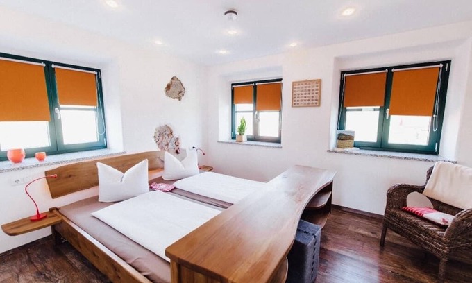 Schwarzach b. Nabburg Apartment | Elegant Getreidefeld Apartment with Balcony & Spa Access