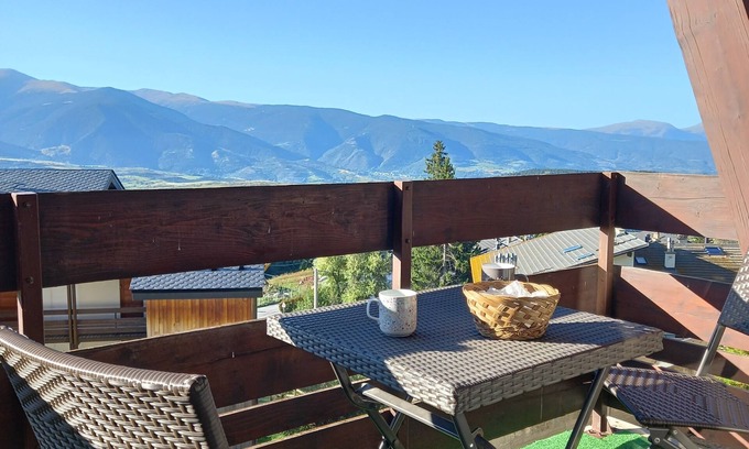 Font-Romeu-Odeillo-Via Apartment | Bright Apartment with Balcony & Spa - Rated 10/10