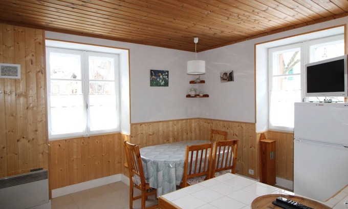 Val Cenis Apartment | Spacious Apartment in Lanslebourg-Mont-Cenis for Families