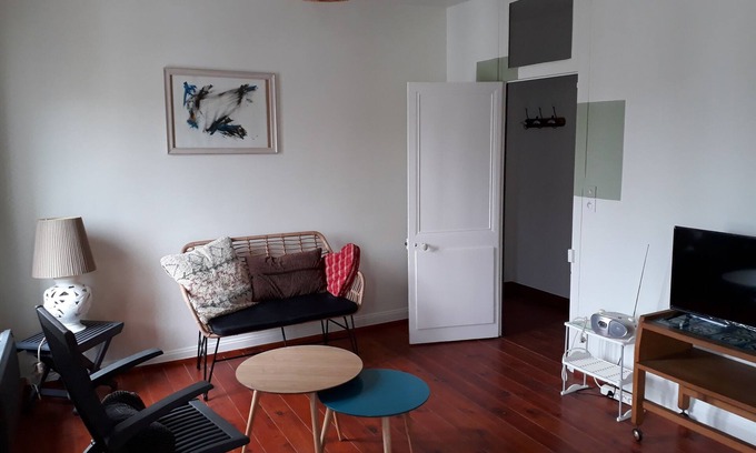 Saint-Valery-sur-Somme Apartment | Prime Location Apartment in Saint Valery, Steps from the Sea