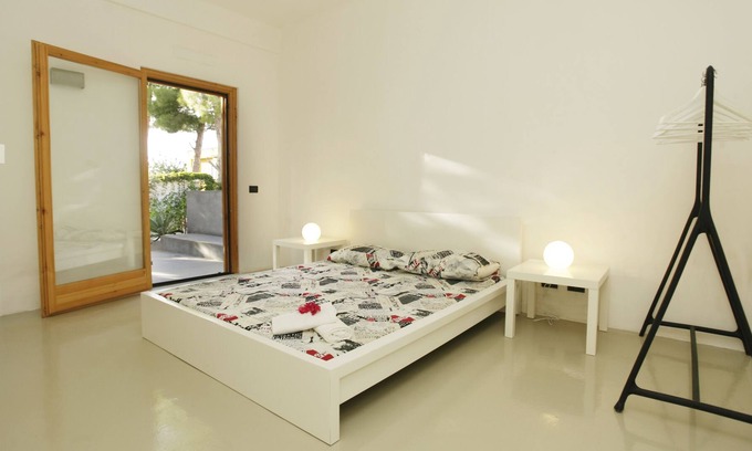 Torre Colonna-sperone House | Apartment By The Sea, Max 6 People