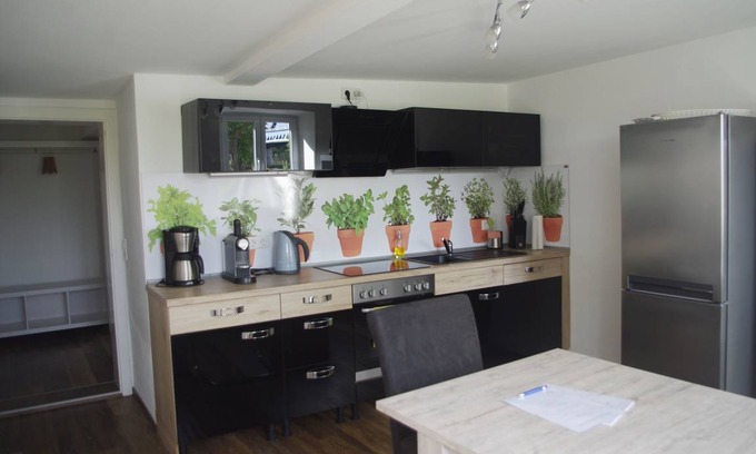 Volkach Apartment | Cozy 2-Bedroom Apartment with Oceanfront Views
