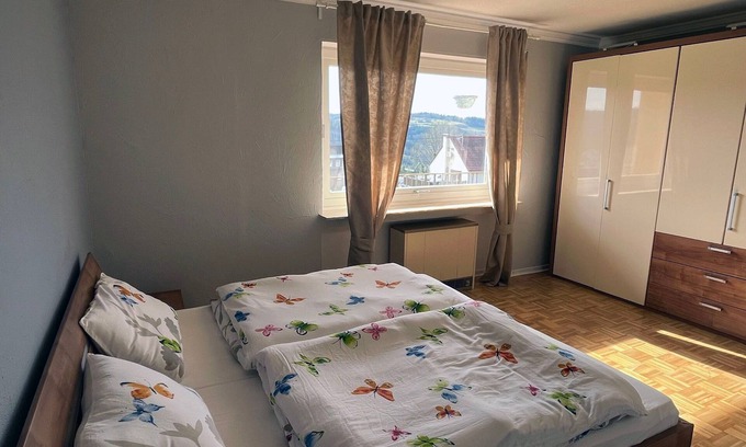 Buscheich Apartment | Spacious Apartment with Balcony and Panoramic Eifel Views