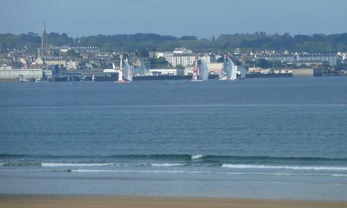 Finistere Apartment | Cozy Apartment 1: Your Ideal Getaway Awaits