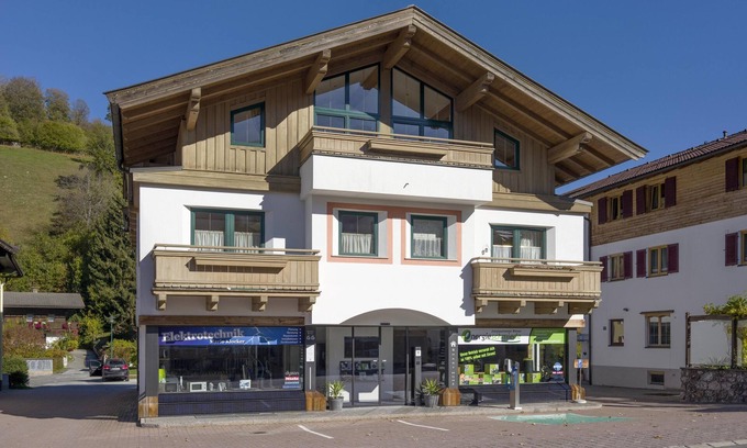 Brixen im Thale Apartment | Convenient Apartment Steps from the Ski Lift with Pool
