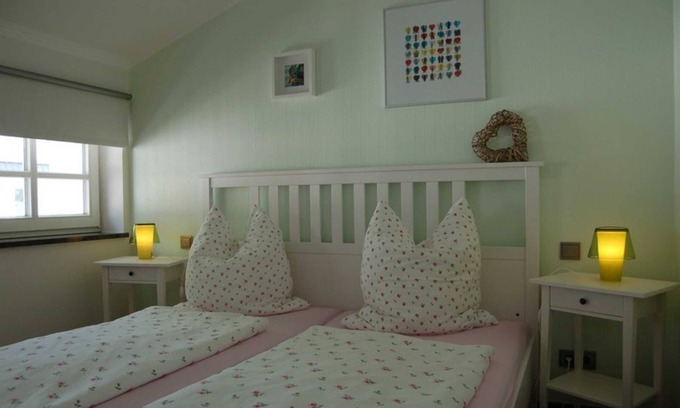 Binz Apartment | Oceanfront Apartment 1 in Binz - Guest Rated 10/10