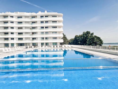 Trzebiatow Apartment | Experience Oceanfront Bliss at Apartment 1007 Rogowo Pearl