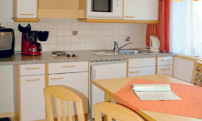 Feichten Apartment | Cozy Apartment 104 at Haus Alpina with Kitchen & Breakfast
