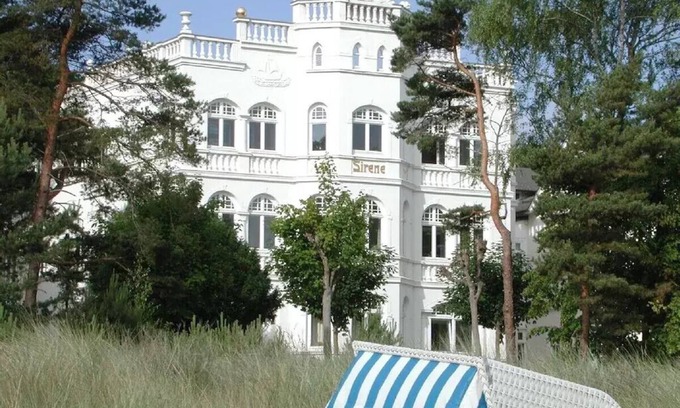 Binz Apartment | Seaside Escape: 5-Star Apartment with Ocean View Amenities