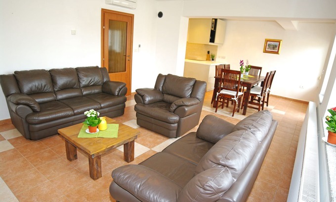 Valbandon Apartment | Beachside Apartment with Pool and Ocean View Awaits You