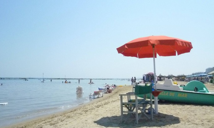 Montesilvano Apartment | Beachside Apartment with Pool & Ocean View – 8.8/10 Rated
