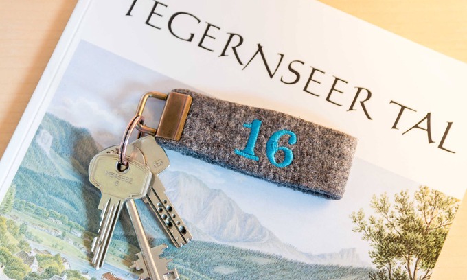 Egern Bed & Breakfast | Oceanfront Comfort at Apartment 16 - Guesthouse Apartments