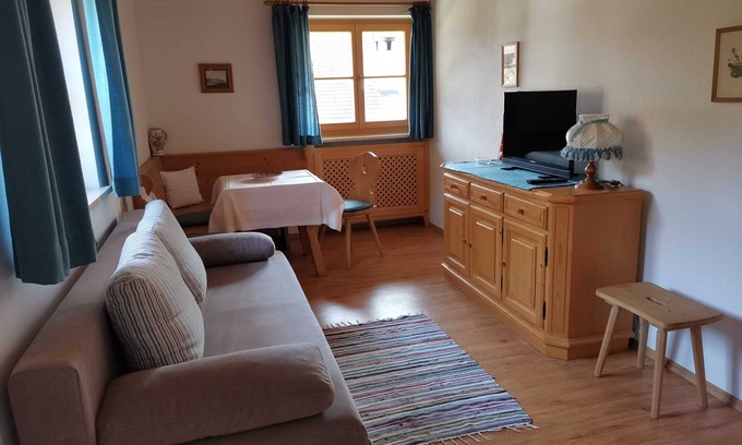 Enterbach Apartment | Family-Friendly Apartment with Kitchen in Kreuth-Enterbach