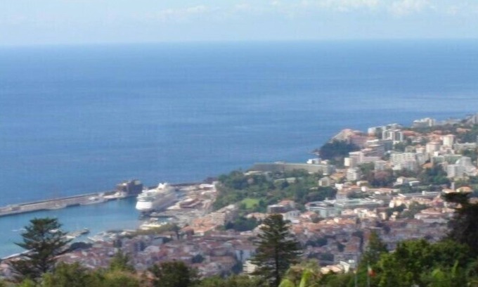 Santa Maria Maior Apartment | Stunning Apartment with Balconies and Scenic City Views