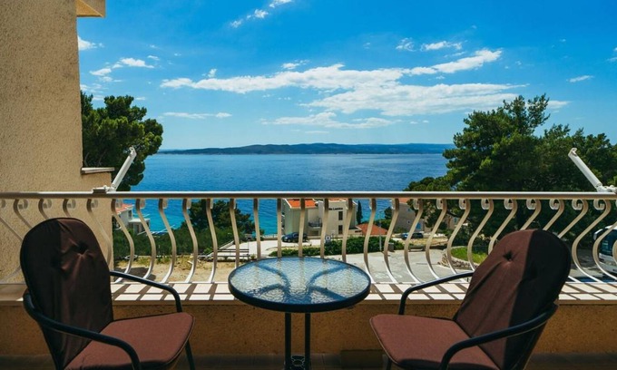 Brela Apartment | Apartment ∙ 2 bedrooms ∙ 6 guests