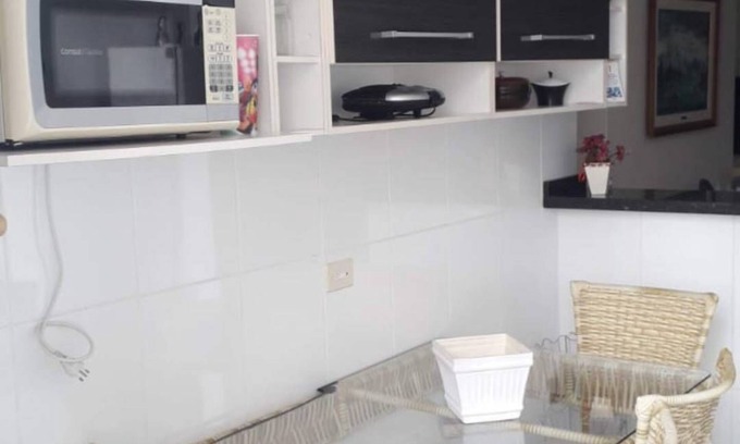 Pompeia Apartment | Modern 2-Bedroom Apartment on Orla de Santos - Pet Friendly