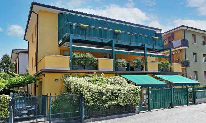 Bardolino Apartment | Charming 2-Room Apartment in Bardolino with Spa & Ocean View