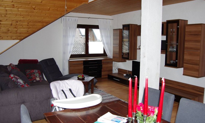 Eriskirch Apartment | Apartment '2' with Shared Garden, Balcony and Wi-Fi