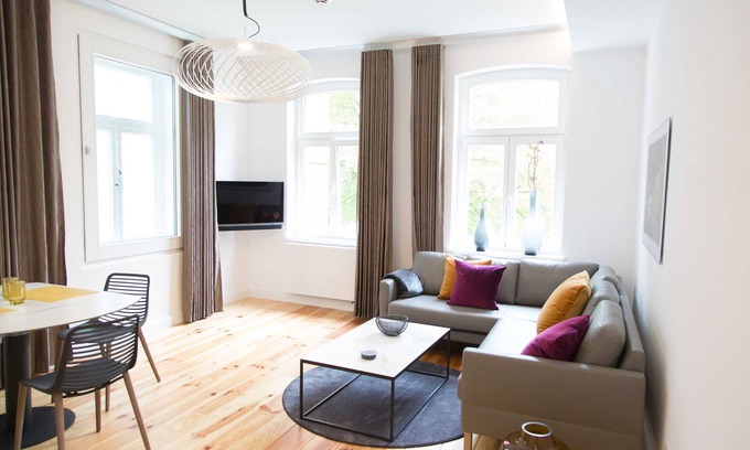 Oldenburg Apartment | Guest Rated 10/10: Apartment at Schloßplatz near Amenities