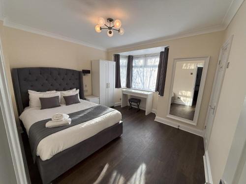 Custom House Apartment | Child-Friendly Escape at Apartment 20 @ Excel London