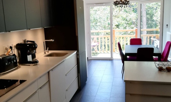 Normandy Apartment | Beachside Apartment with Ocean View and Top Guest Rating