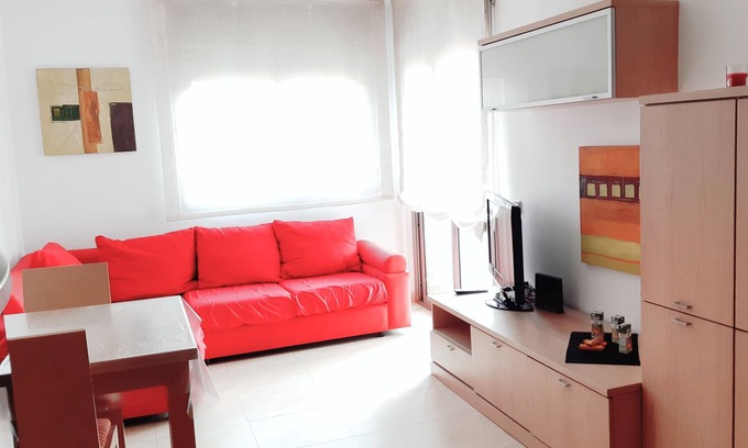 Cubelles Apartment | APARTMENT 2ª LINEA DE MAR, WIFI & A. C