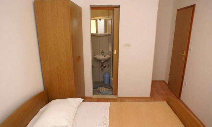 Brna Apartment | Cozy 3-Bedroom Apartment for Up to 7 Guests