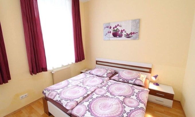 Penzing Apartment | Family-Friendly 3-Bedroom Apartment with Great Amenities