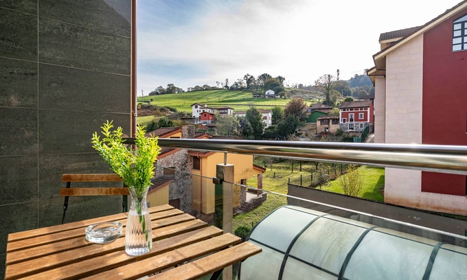 Cangas de Onis Apartment | Family-Friendly 3ºa Apartment with Balcony & Wi-Fi