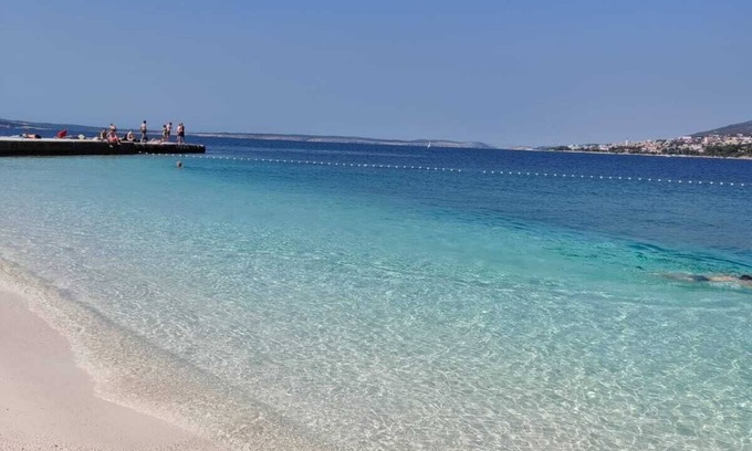 Selce Apartment | Seaside Apartment for 4-5 with Pool and Ocean View