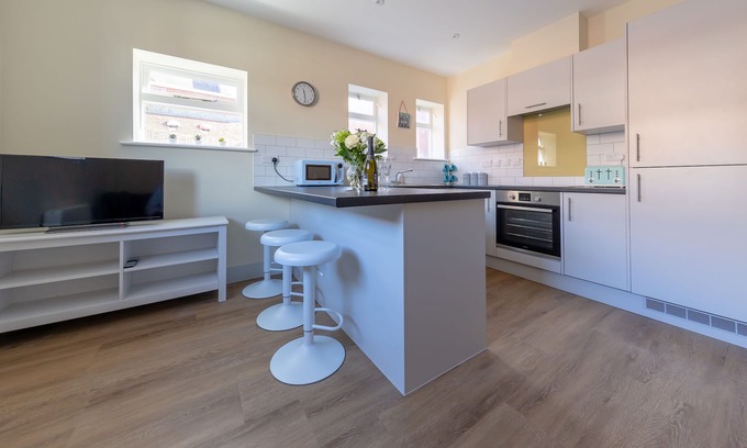 Hereford Apartment | Top-Rated Apartment 4 Isabella House with Family Amenities