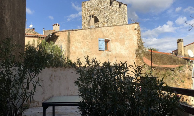 Lorgues Apartment | Comfortable Apartment for 4 in Historic Lorgues Center